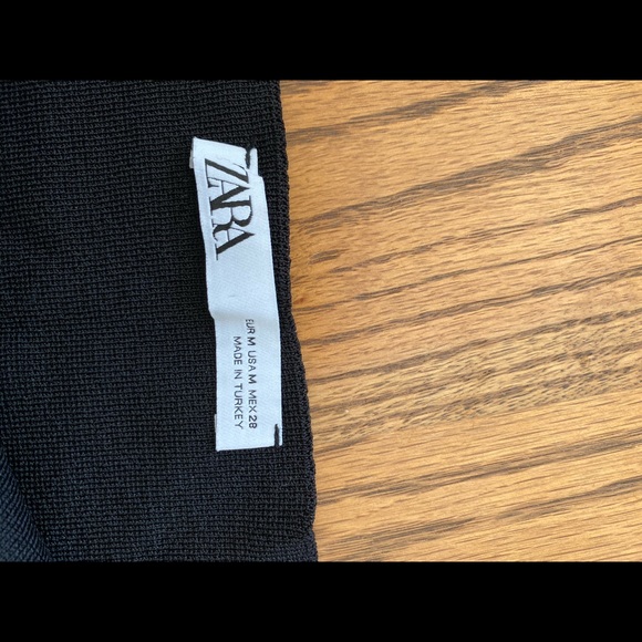 Black Zara Cropped Top - Picture 3 of 3